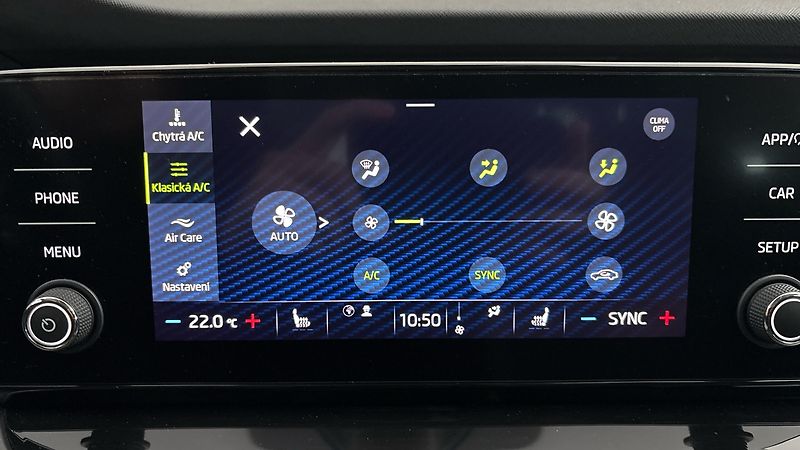Škoda Octavia 2.0 TDI Ambition Combi - fotka 24 z 24