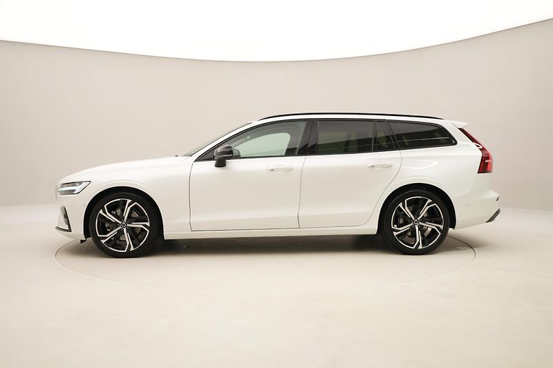 Volvo V60 B4 DARK PLUS AUT  - fotka 10 z 59