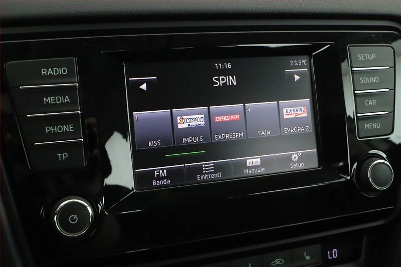 Škoda Octavia (2014) Style 2.0 TDI, Serv.kniha - fotka 9 z 14