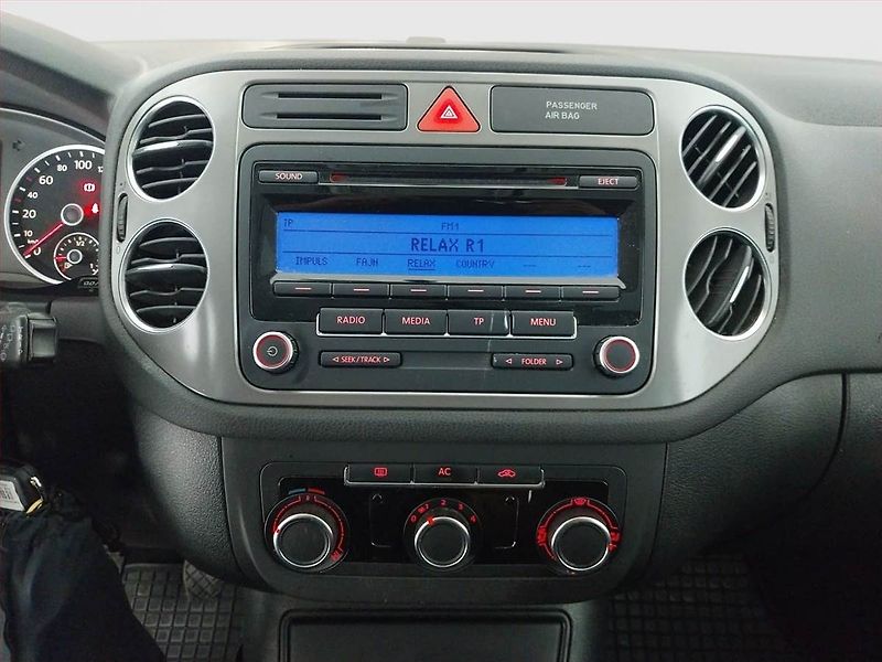 Volkswagen Tiguan (2011) 2.0 TDI, ČR,1.maj, Serv.kniha - fotka 12 z 16