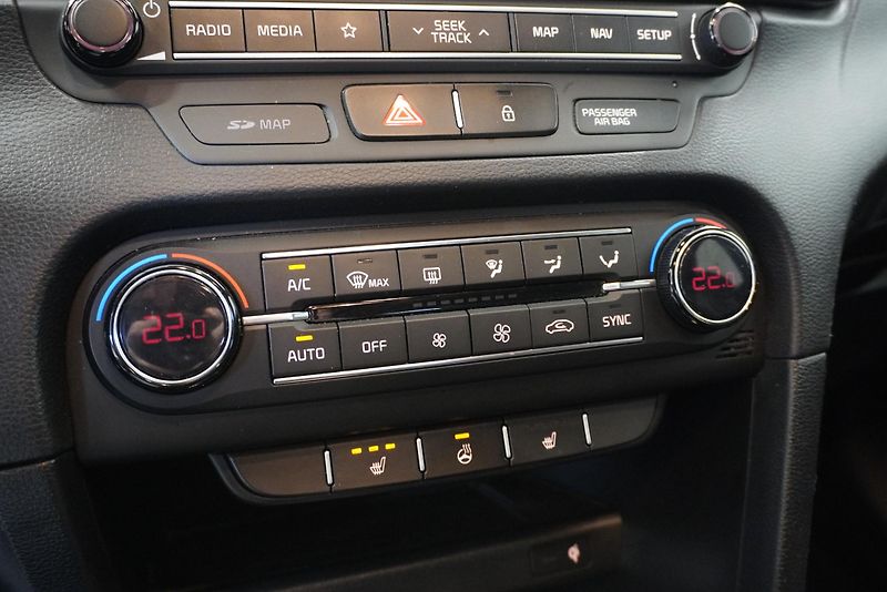 Kia ProCeed 1.6 T-GDI 150kW GT-LINE AUT - fotka 17 z 31