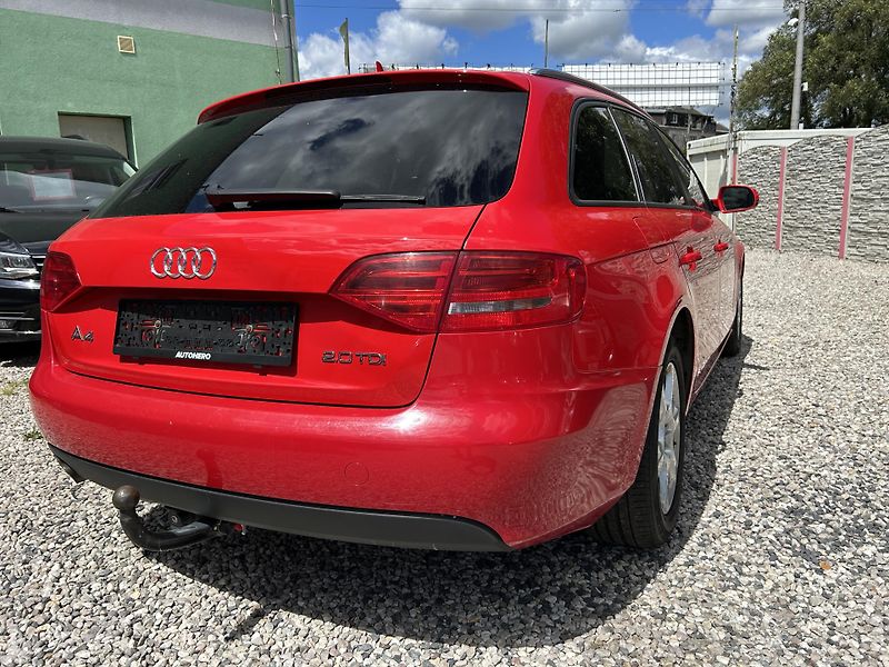 Audi A4 (2010) 2.0 TDi 105 KW manuál  - fotka 7 z 24