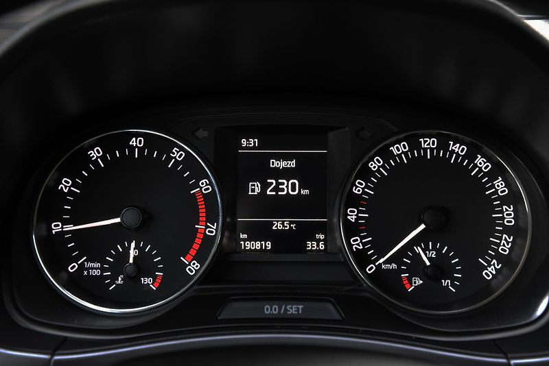Škoda Fabia 1.2 TSi 6st STYLE,KLIMA,VÝHŘEV - fotka 18 z 50