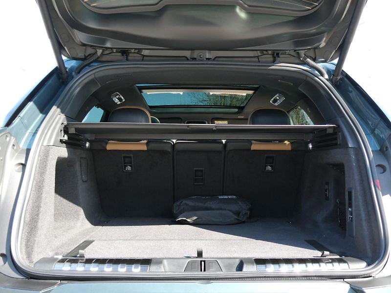Land Rover Range Rover Sport 3,0 Dynamic SE D250  - fotka 31 z 37
