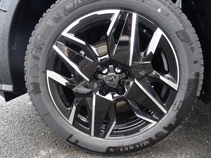 Peugeot 5008 (2026) GT Hybrid 145k e-DCS6 - fotka 10 z 56
