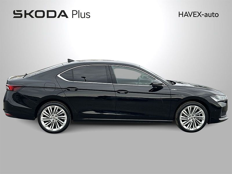Škoda Superb (2024) 2.0 TSI 4x4 DSG L&K - fotka 43 z 45