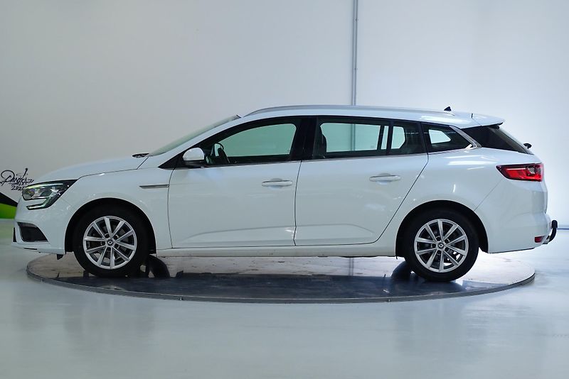Renault Mégane - fotka 3 z 27