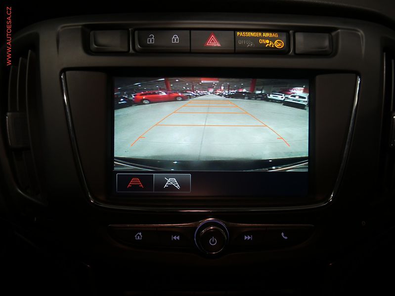 Opel Zafira (2018) 2.0 Tourer, Automat - fotka 15 z 20
