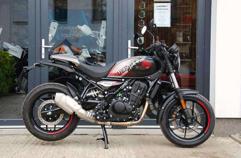 Royal Enfield (2026) Guerrilla 450 Apex Black - fotka 1 z 25
