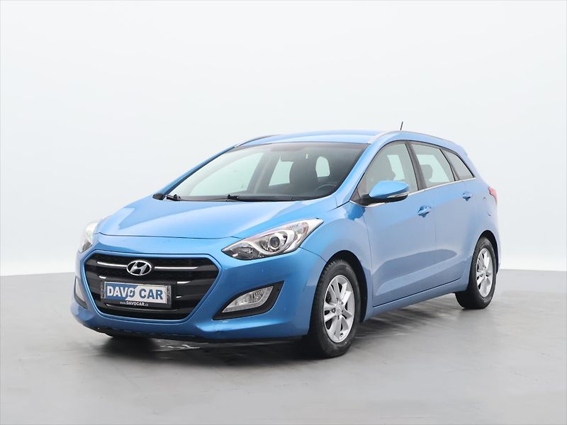 Hyundai i30 1,6 CRDi 81kW CZ Weekend - fotka 3 z 38