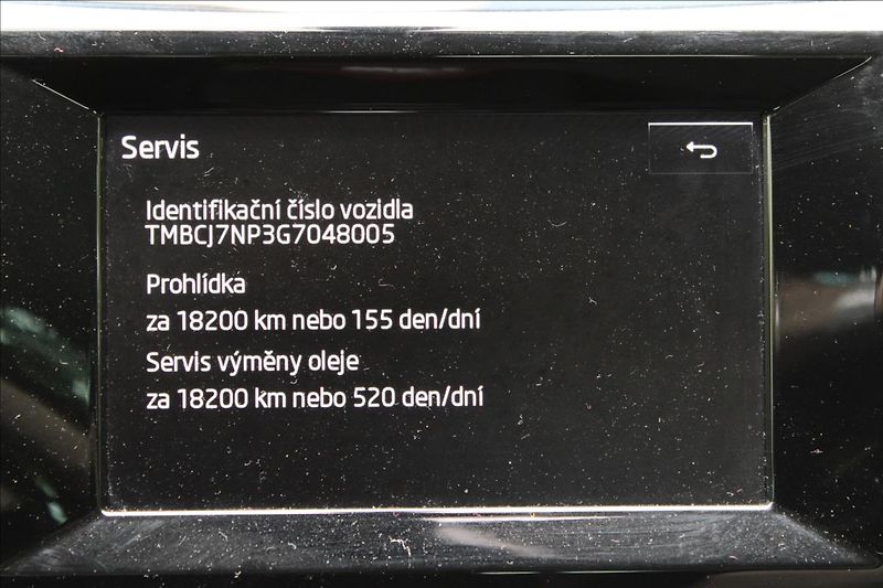 Škoda Superb 2.0 TDI/Style/4x4/DSG/140kW/CZ - fotka 24 z 40