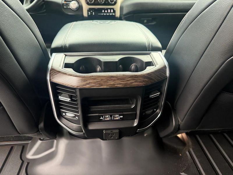 Dodge RAM (2019) +HEMI+PRO COMP LIFT+LARAMIE+ - fotka 23 z 23