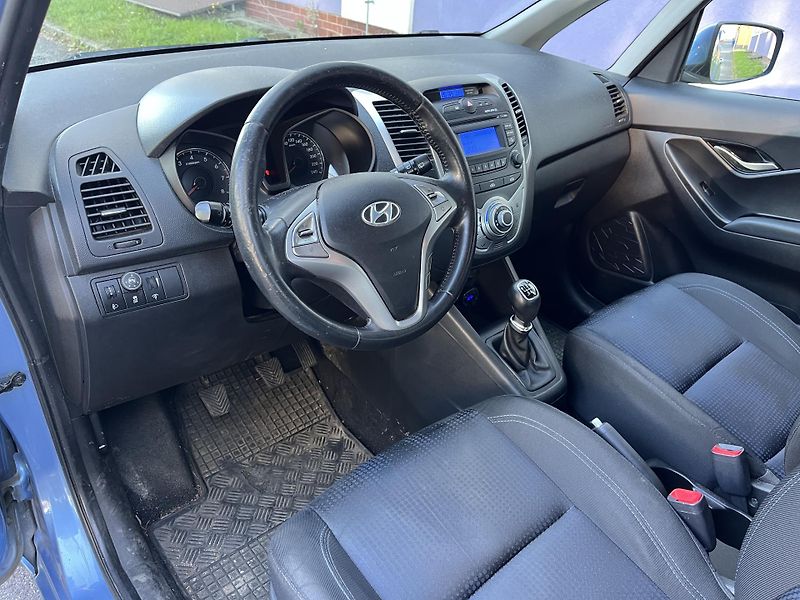 Hyundai ix20 1,4i  /LPG/1.maj./ČR /servis - fotka 12 z 33