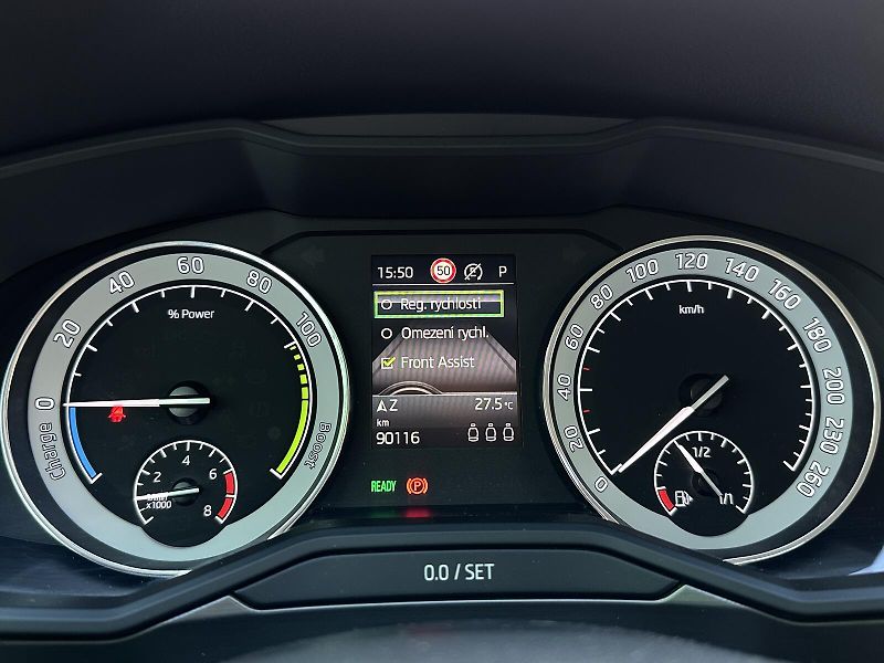 Škoda Superb 1.4TSi iV PHEV DSG 218PS KESSY - fotka 22 z 46