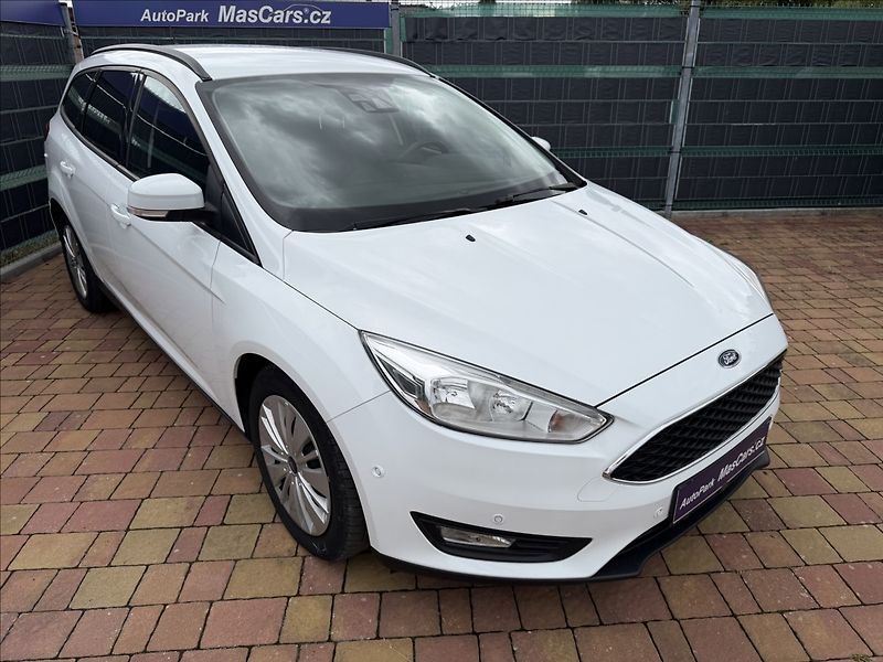 Ford Focus 1.5 TDCi Business - fotka 3 z 18