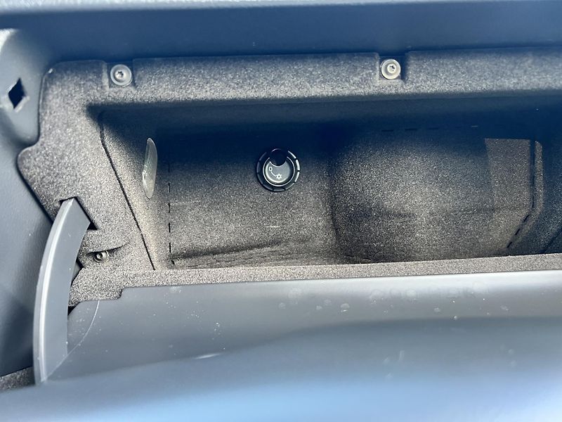 Škoda Superb 1.9TDI 96KW,KůŽE,XENONY,TZ - fotka 41 z 42