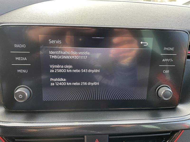 Škoda Kamiq 1,5 TSi/110kW DSG- Monte Carlo - fotka 27 z 81