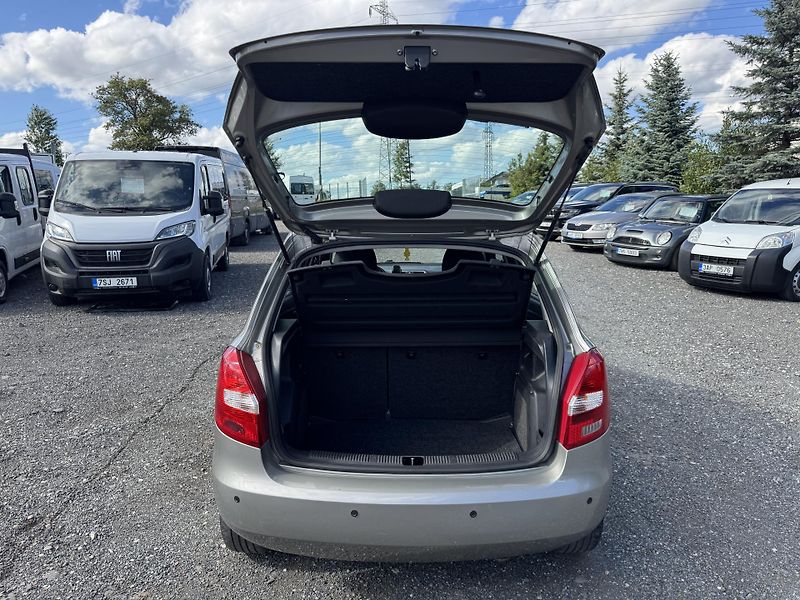 Škoda Fabia 1.6,77kw,AUTOMAT,klima - fotka 8 z 33