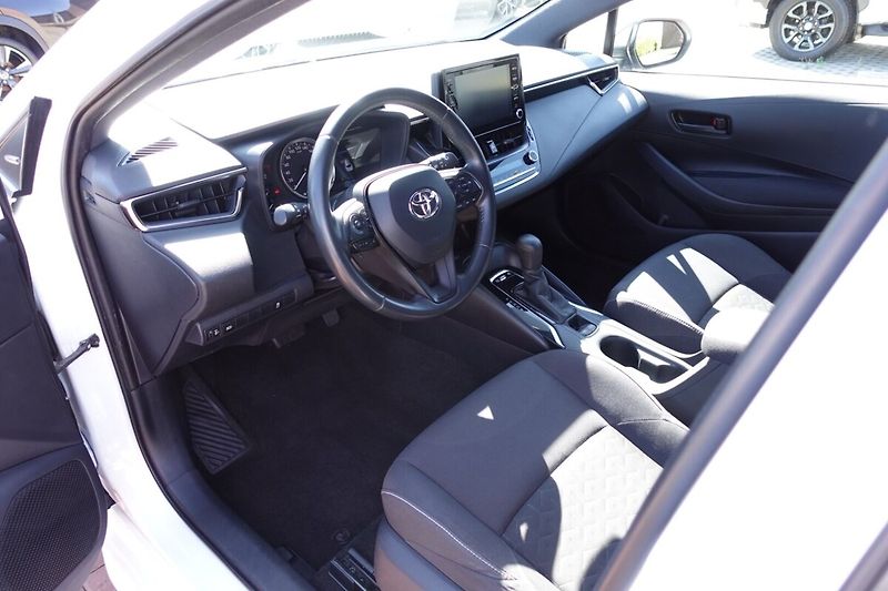 Toyota Corolla 1,8 HEV Active Business TS - fotka 10 z 28