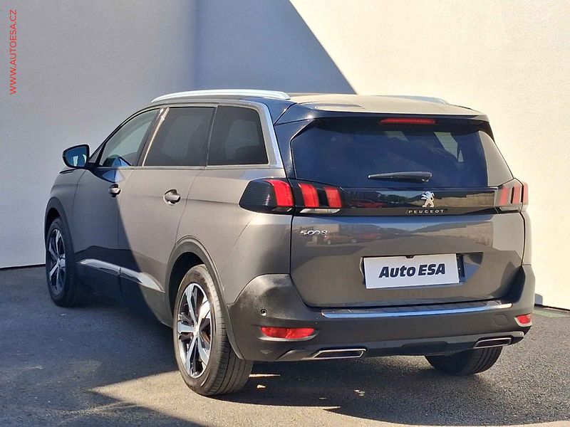 Peugeot 5008 (2018) 1.5 HDi 7míst, Allure, LED - fotka 6 z 20