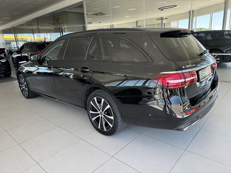 Mercedes-Benz Třídy E 300de 4MATIC*Webasto*Panorama - fotka 7 z 43