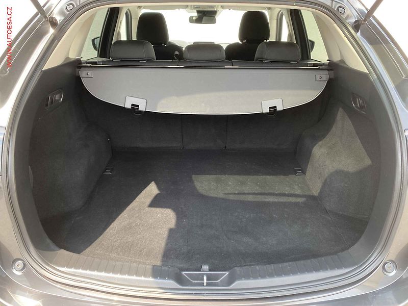 Mazda CX-5 (2018) 2.0, +ALU, navi, kamera - fotka 7 z 21