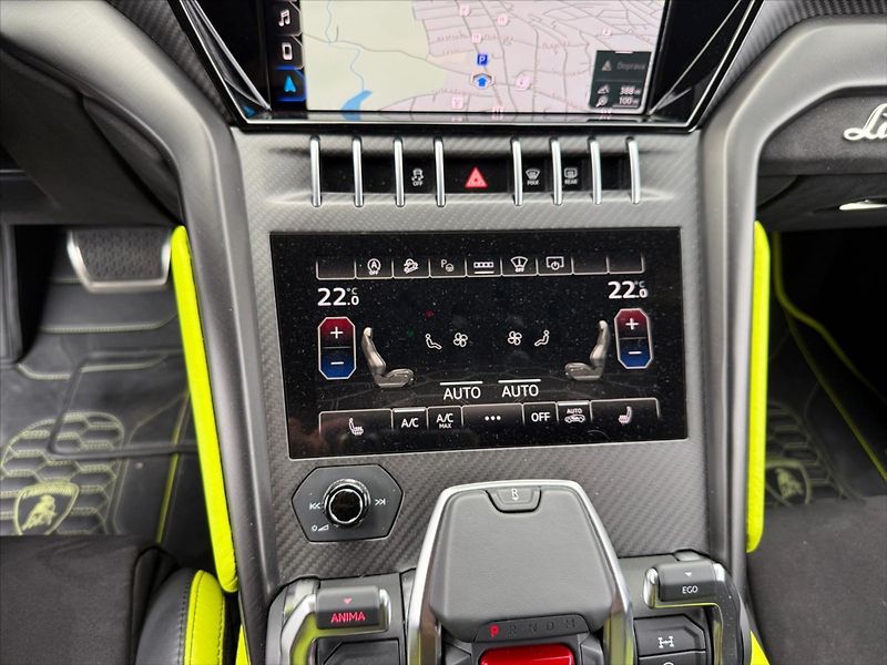 Lamborghini Urus 4.0 V8 Ceramic - fotka 16 z 25