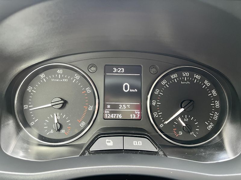 Škoda Fabia 1.2TSi 63kw KLIMA KOUPENO V ČR - fotka 14 z 30