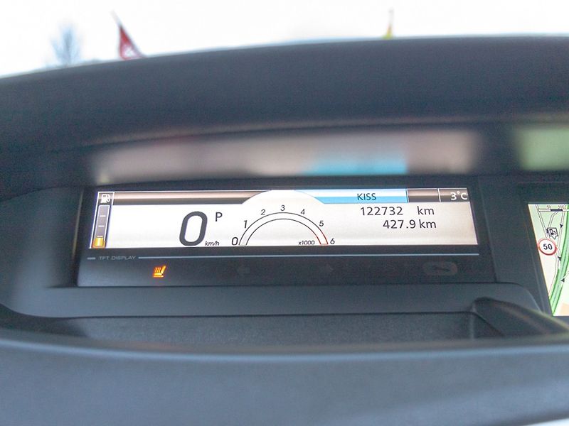 Renault Scénic (2010) ČR 1.5DCI 81KW NAVI – AUTOMAT - fotka 21 z 42