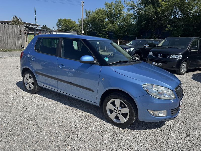 Škoda Fabia (2014) 1.4-16V(63KW)rezervace - fotka 3 z 38