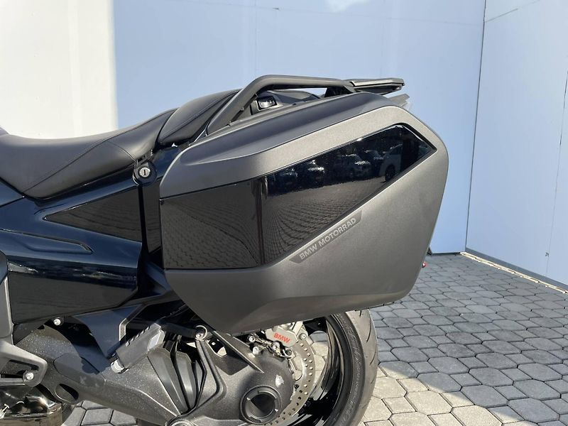 BMW (2026) R 1300 RT - fotka 12 z 16
