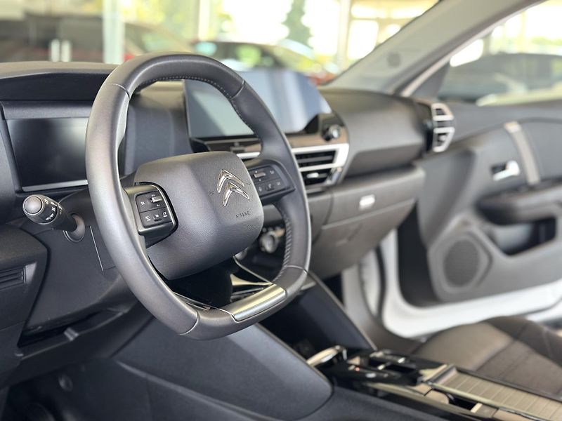 Citroën C4 1,2PT 130*AT8*Full LED*Kamera - fotka 12 z 36