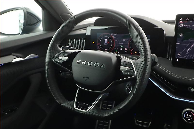 Škoda Superb (2025) 2.0 TDI, Sportline, Navigace - fotka 8 z 20