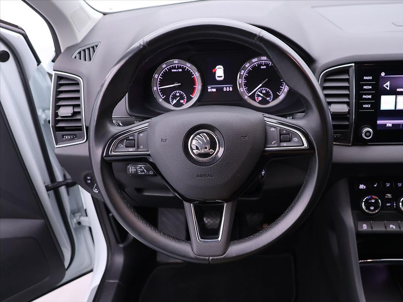 Škoda Karoq 1,5 TSI 110kW Style CZ 1.Maj - fotka 19 z 33
