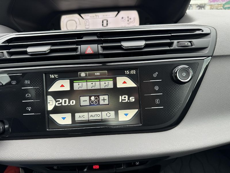 Citroën C4 Picasso (2014) 1.6VTi.88KW,SERVISKA,2SADY KOL - fotka 32 z 42
