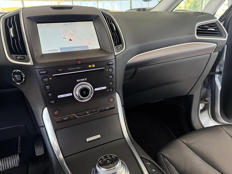 Ford S-MAX 2,0TDCi AT8*140kW*REZERVACE! - fotka 18 z 34