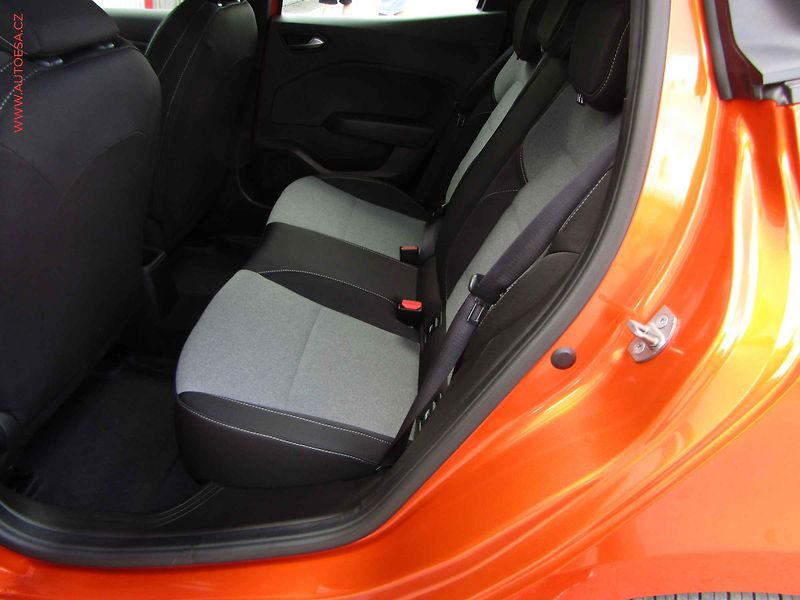 Renault Clio (2024) 1.0 TCe, ČR, LED, AC - fotka 10 z 17