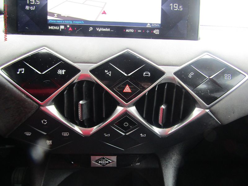DS Automobiles DS3 (2019) 1.2PT, AT, LED, navi - fotka 18 z 22