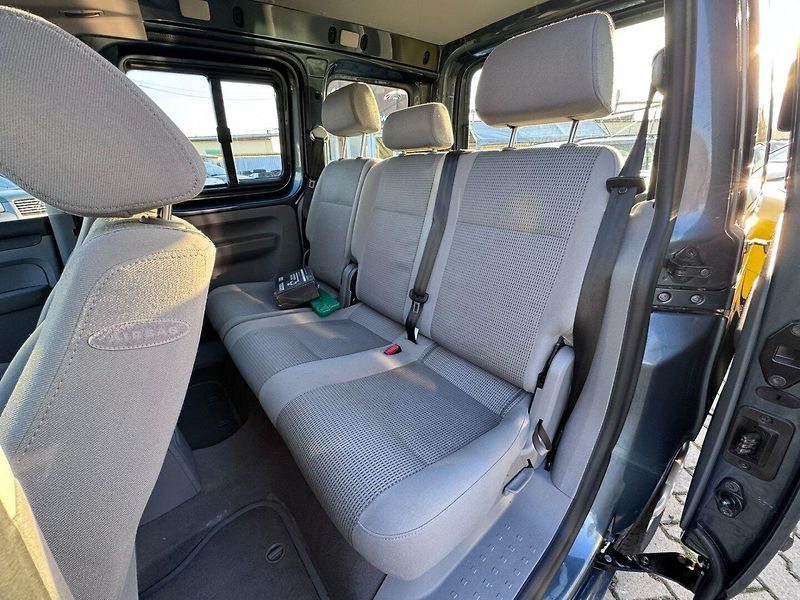 Volkswagen Caddy (2005) 2,0SDI 51KW 7 MÍST 2X ŠOUPAČKY - fotka 33 z 50