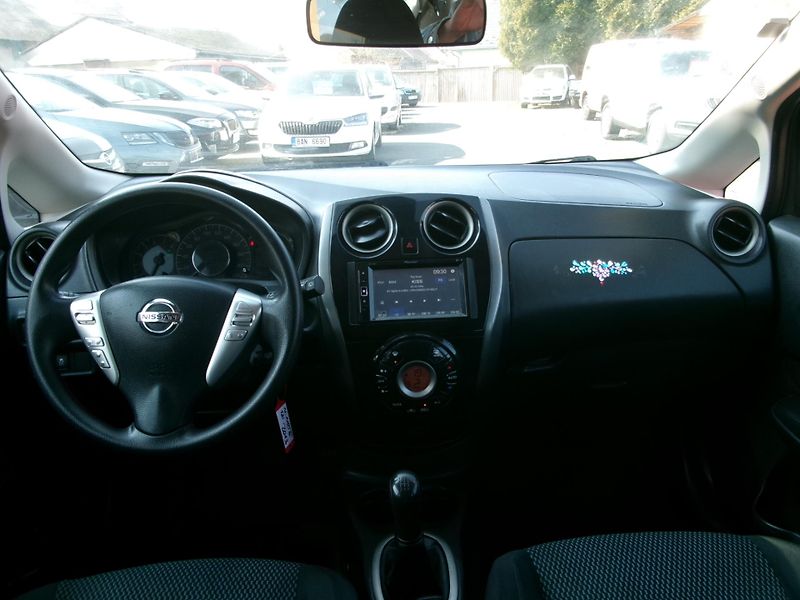 Nissan Note (2013) 1.2i AC BT HF ALU TEMP - fotka 14 z 28