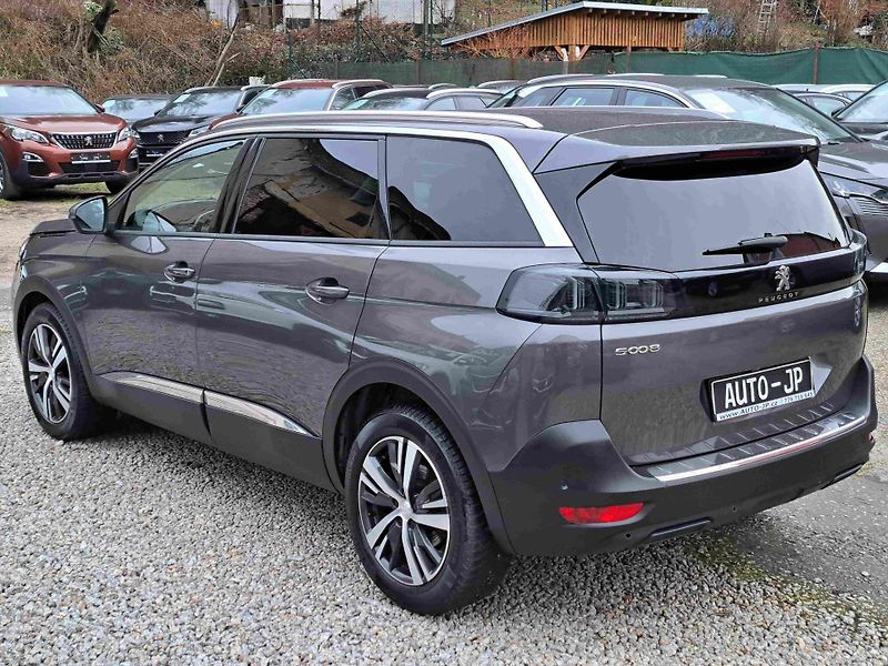 Peugeot 5008 1,2PT EAT8 ALLURE LED ALU NAVI - fotka 6 z 25