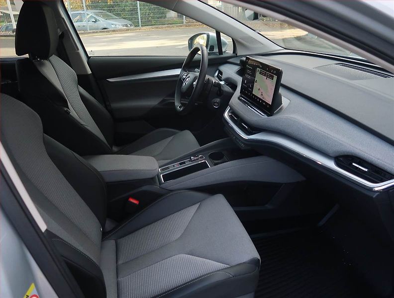 Škoda Enyaq (2025) 50 (52 kWh), SoH 100% - fotka 9 z 30