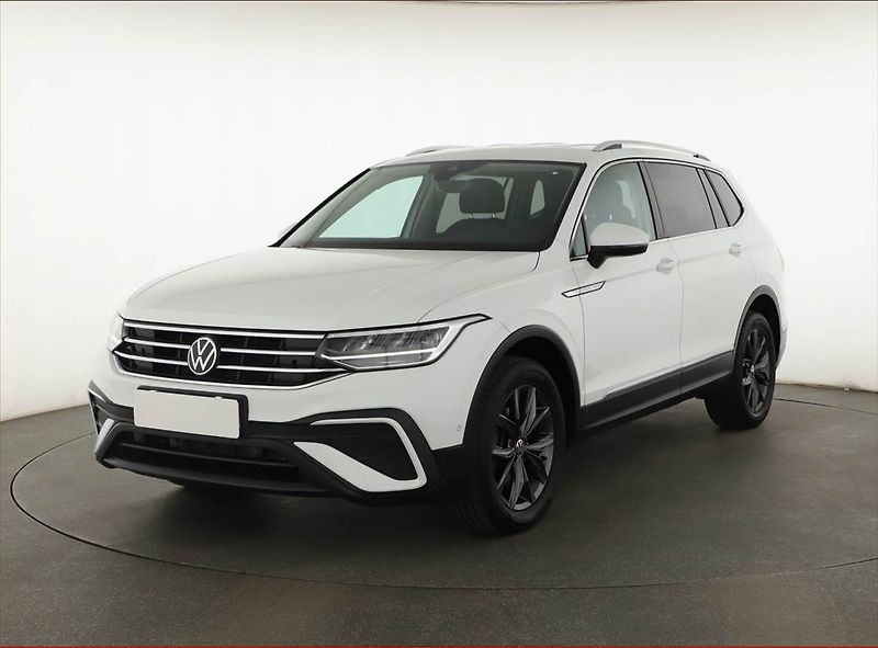 Volkswagen Tiguan Allspace (2023) Life 1.5 TSI - fotka 2 z 20