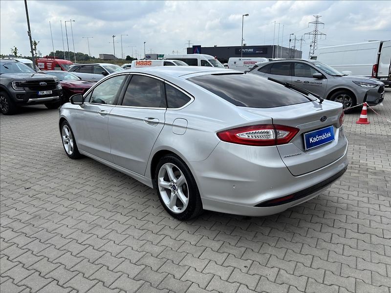 Ford Mondeo 1,5 EcoBoost 121kW Titanium - fotka 3 z 34
