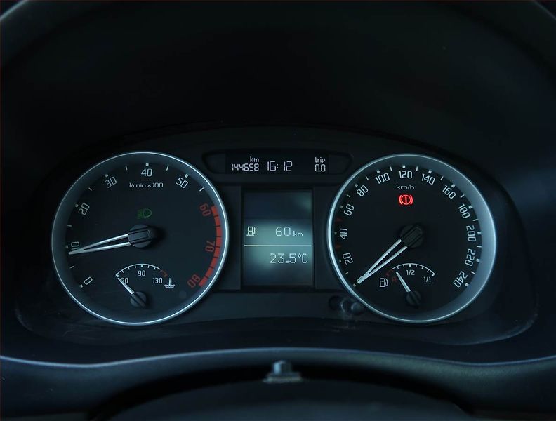 Škoda Roomster (2007) 1.4 16V, Tempomat - fotka 11 z 16