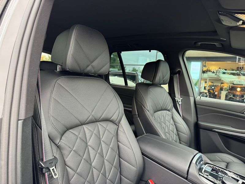 BMW X5 40d xDrive Masáže Ventilace Ne - fotka 10 z 18