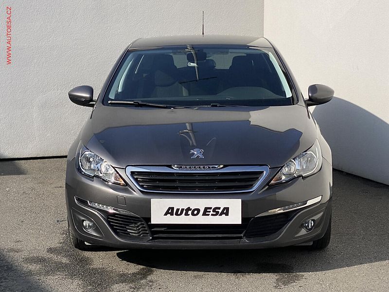 Peugeot 308 (2016) 1.2PT, Style, navi - fotka 2 z 19