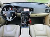 Volvo V60 2.0D4 5V AUTOMAT KAMERA TAŽNÉ - náhled 22