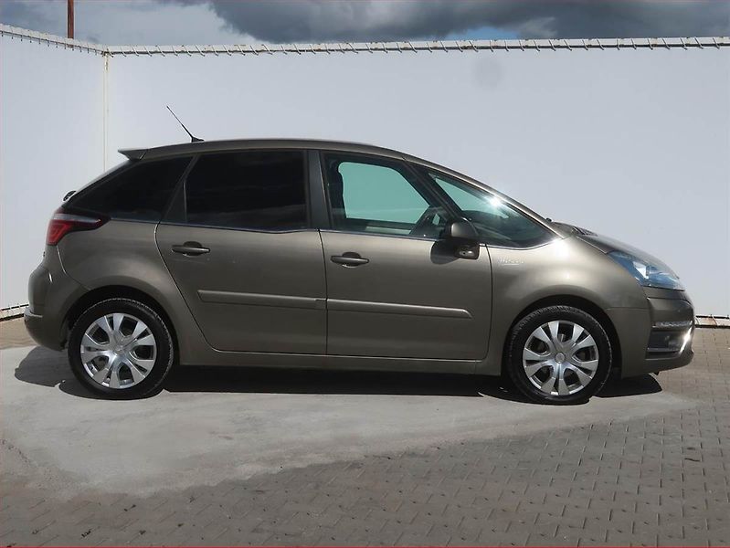 Citroën C4 Picasso (2013) 1.6 HDi, Serv.kniha, po STK - fotka 6 z 14