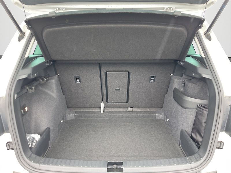 Škoda Karoq (2019) 1.6 TDI 85 kW Style Plus - fotka 32 z 34